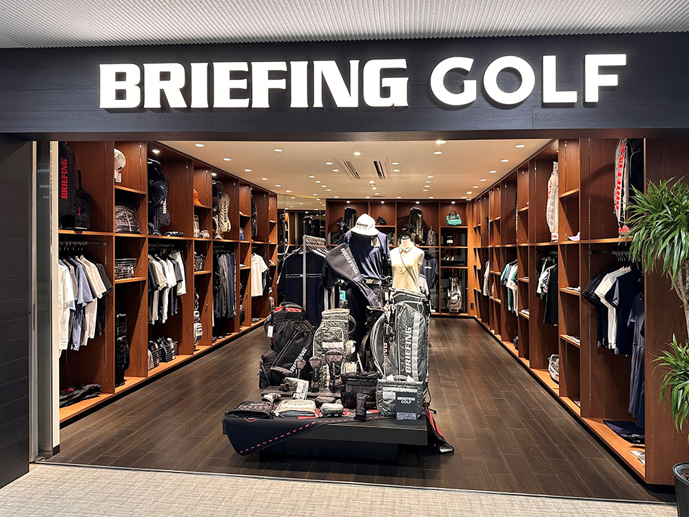BRIEFING GOLF